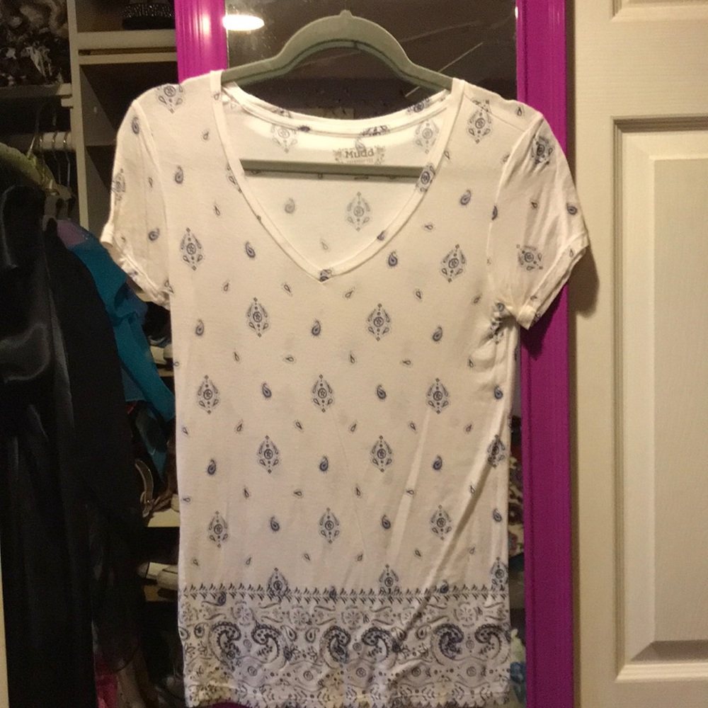 Women’s tee shirt